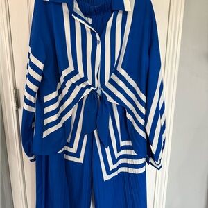 Commense Royal Blue Geometric wide leg vacation ready XL  Ensemble